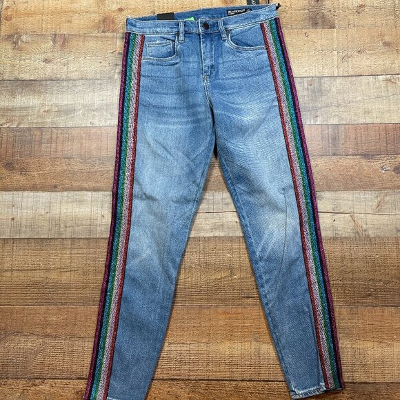 Blank NYC NWT The Bond Mid-Rise Skinny Jeans size 30 - Picture 2 of 5